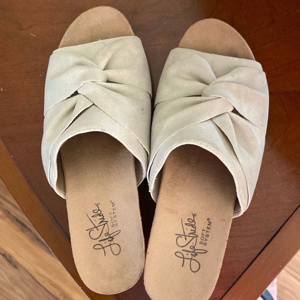Life Stride Wedge Sandals -EUC sz 6M